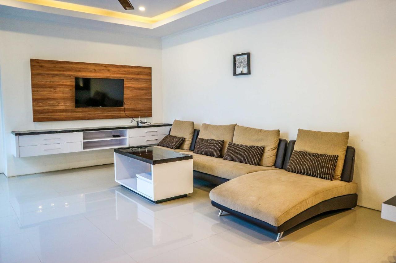 The Sidemen Villa المظهر الخارجي الصورة