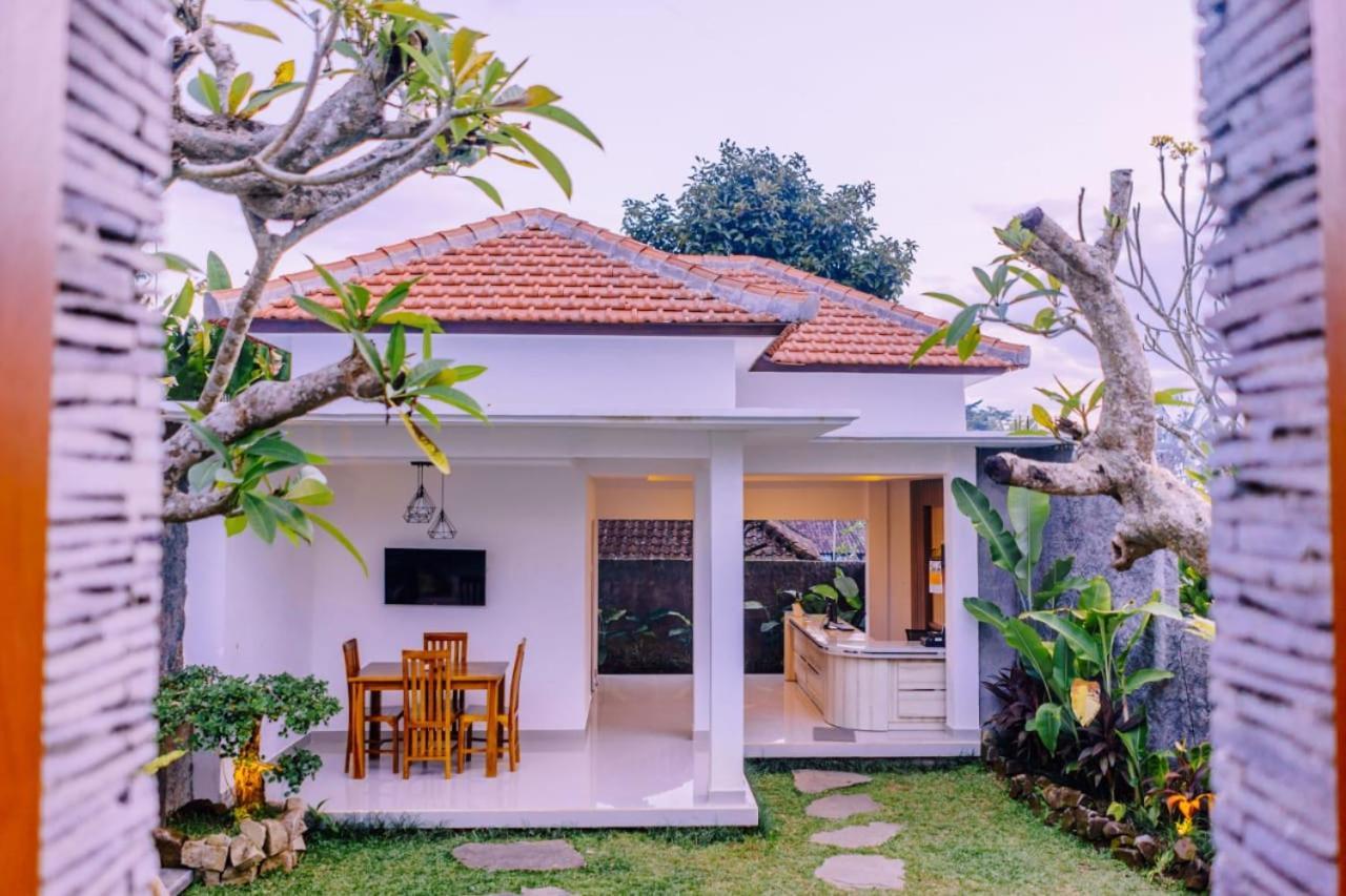 The Sidemen Villa المظهر الخارجي الصورة